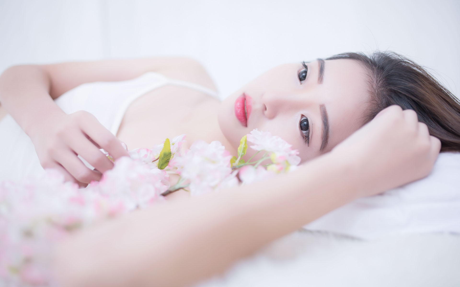 在新疆库尔勒点亮书法“烛光”